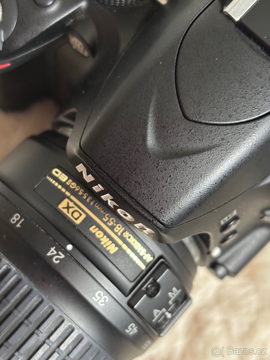 Zrcadlovka Nikon D3200 - 3