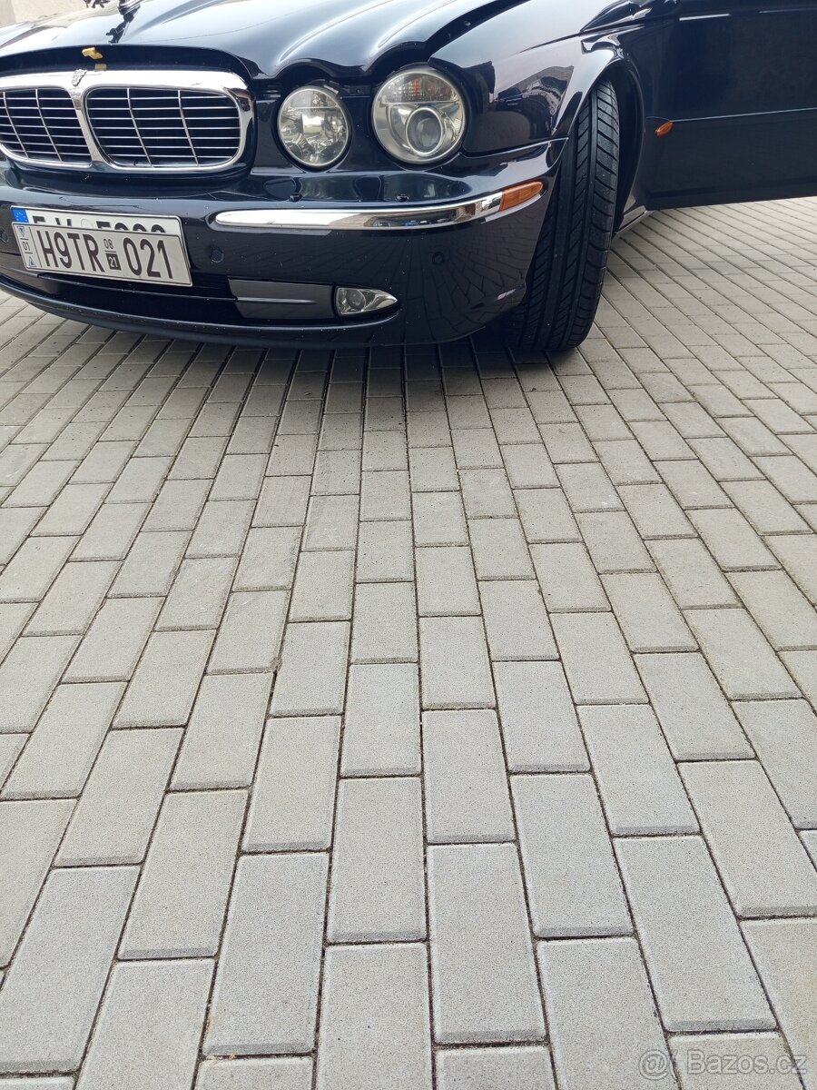 Jaguár Xj8 3.5 V8 350 - 3