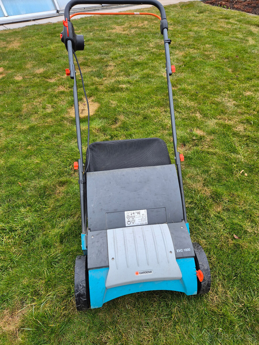 vertikutátor Gardena EVC 1000 - 3