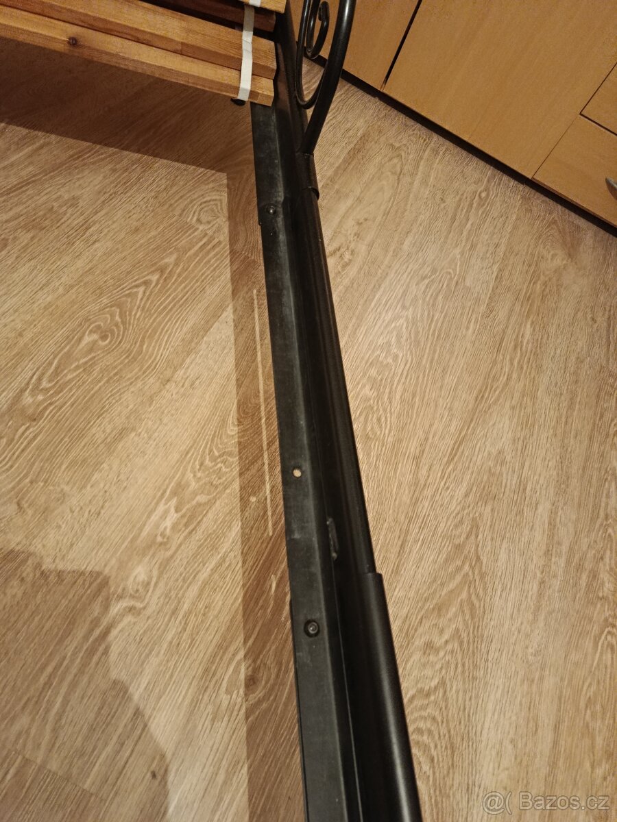 Rostoucí kovová postel - 3