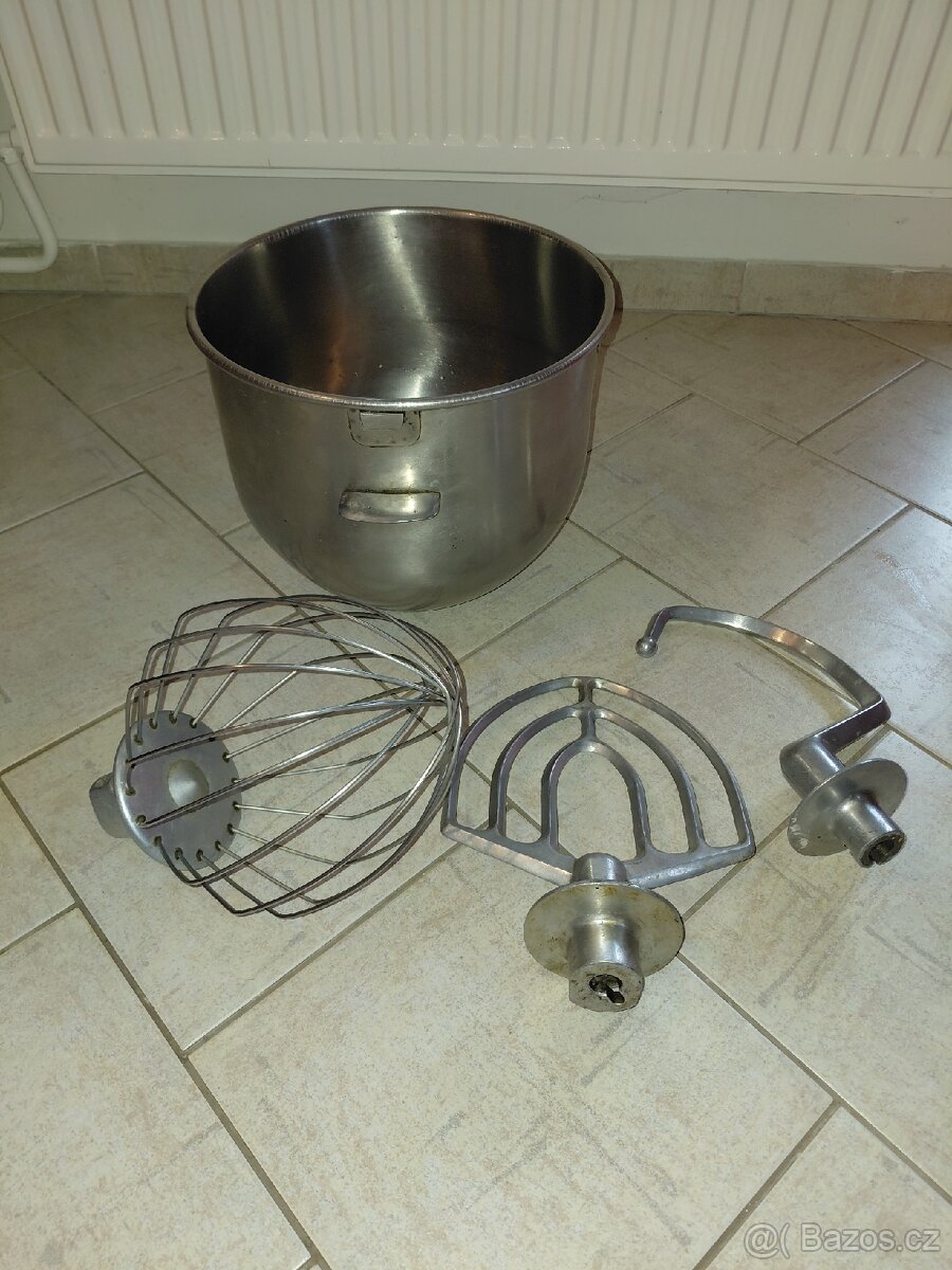 Kuchyňský robot - 3