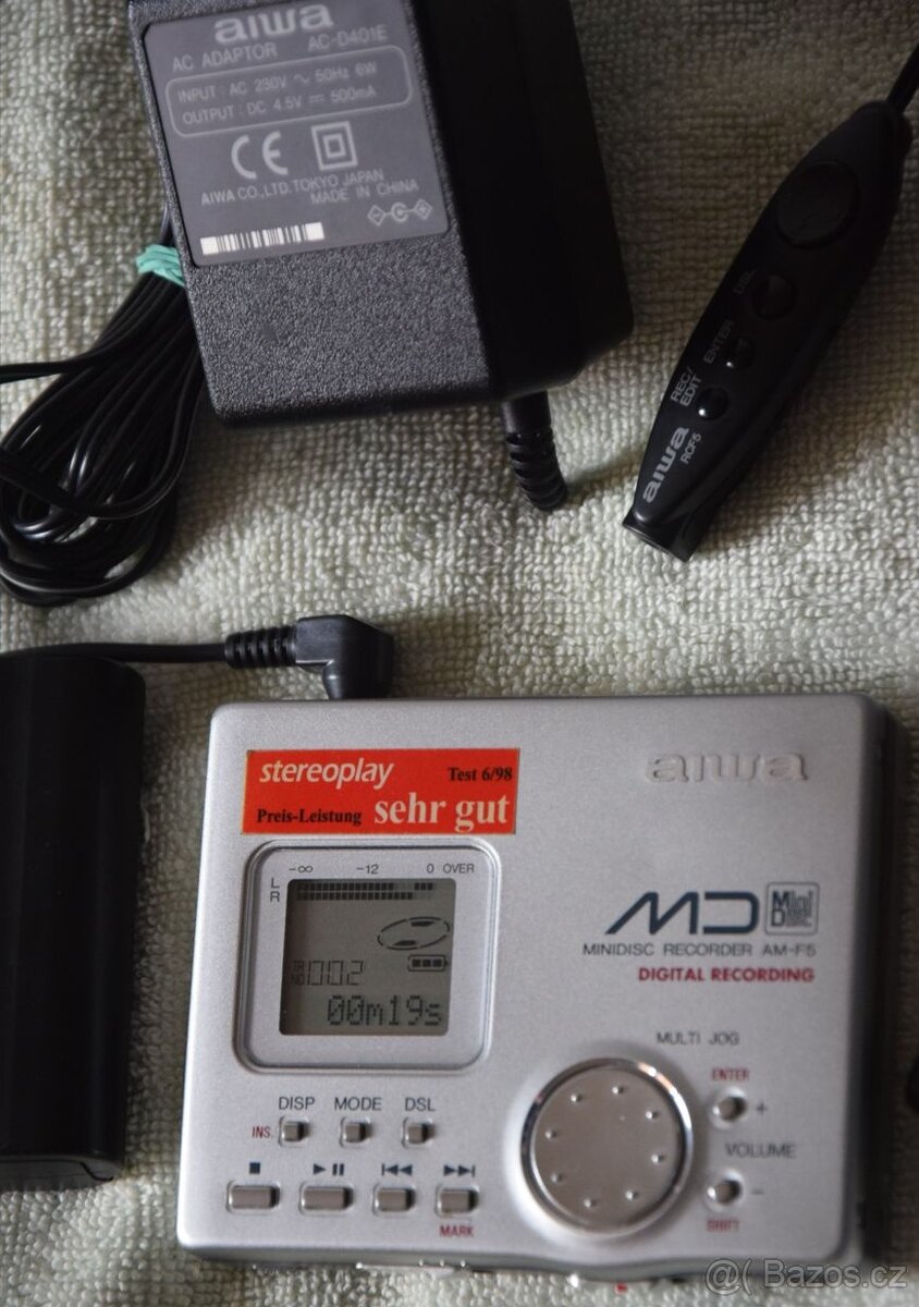 Minidisc Aiwa AM-F5, nabíječka, AA adapter, manual, MD disky - 3