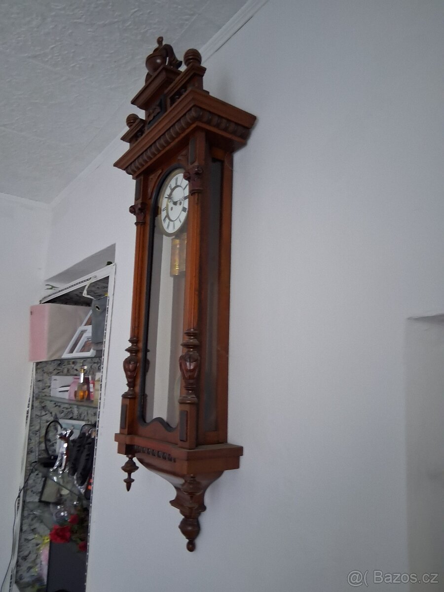 Krásné starožitné hodiny - 3