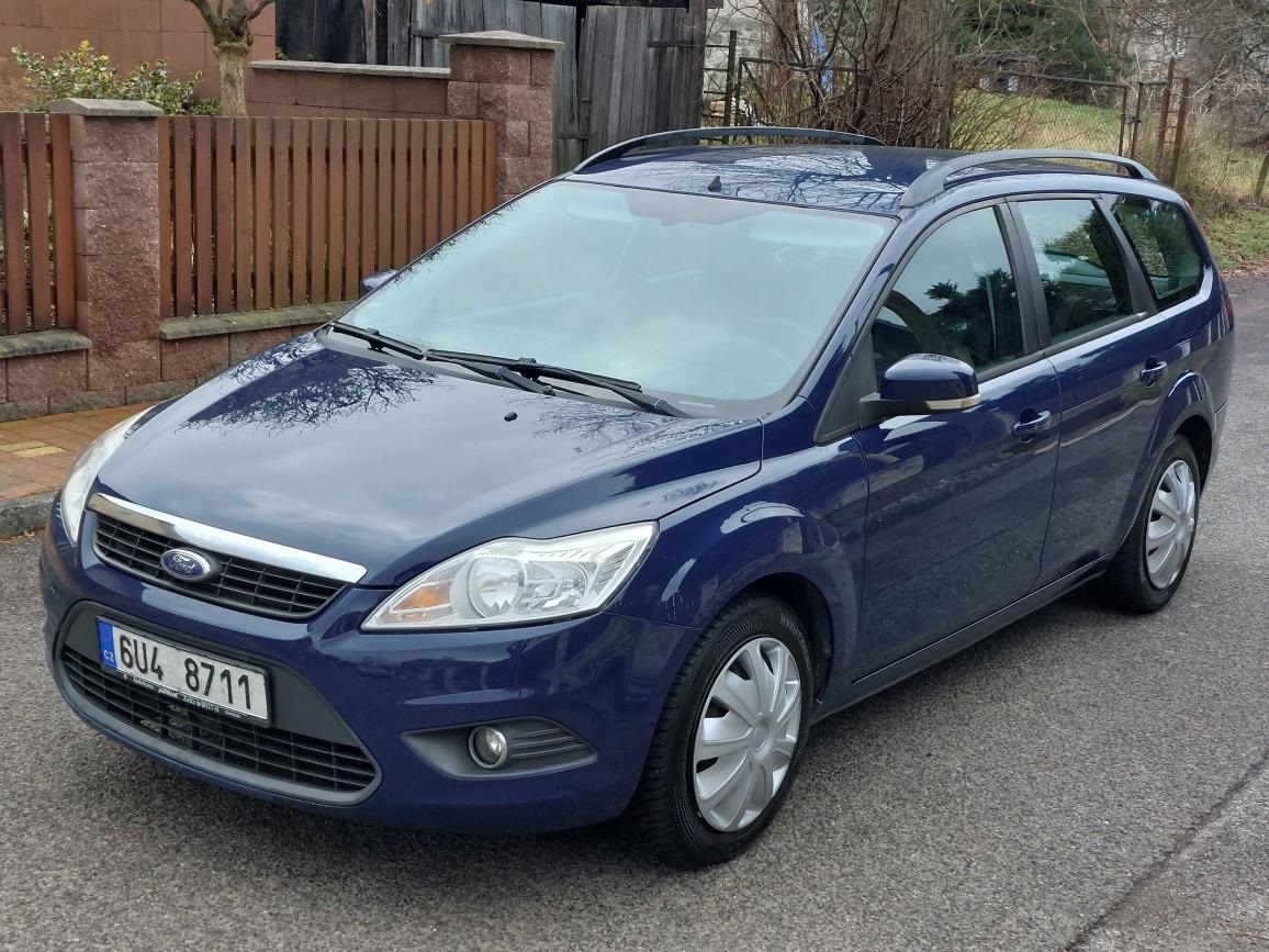 FORD FOCUS combi 1,6 74kw, benzin, r. v. 2/2011 koupeno v CZ - 3