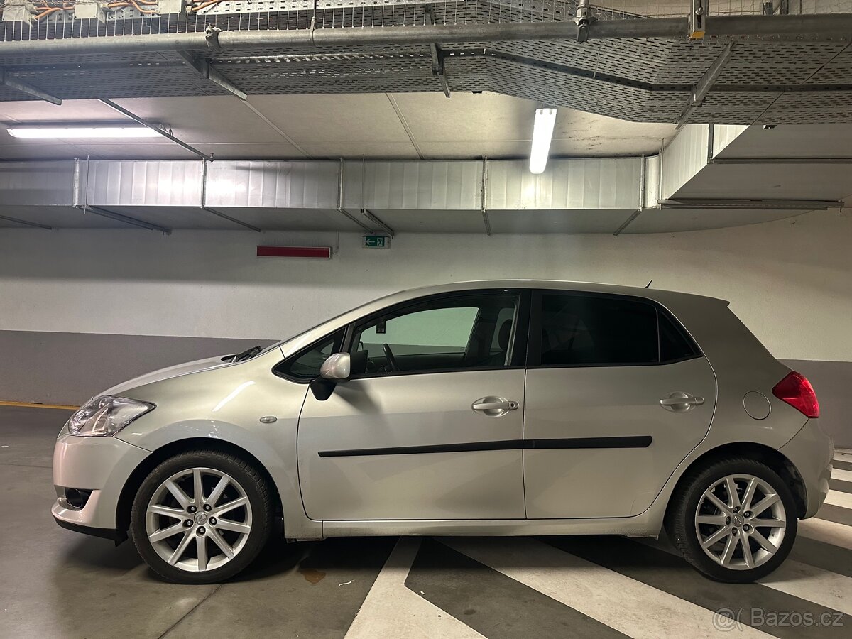 Toyota Auris 1.6 VVT-i | Automat | Benzín | 2007 - 3