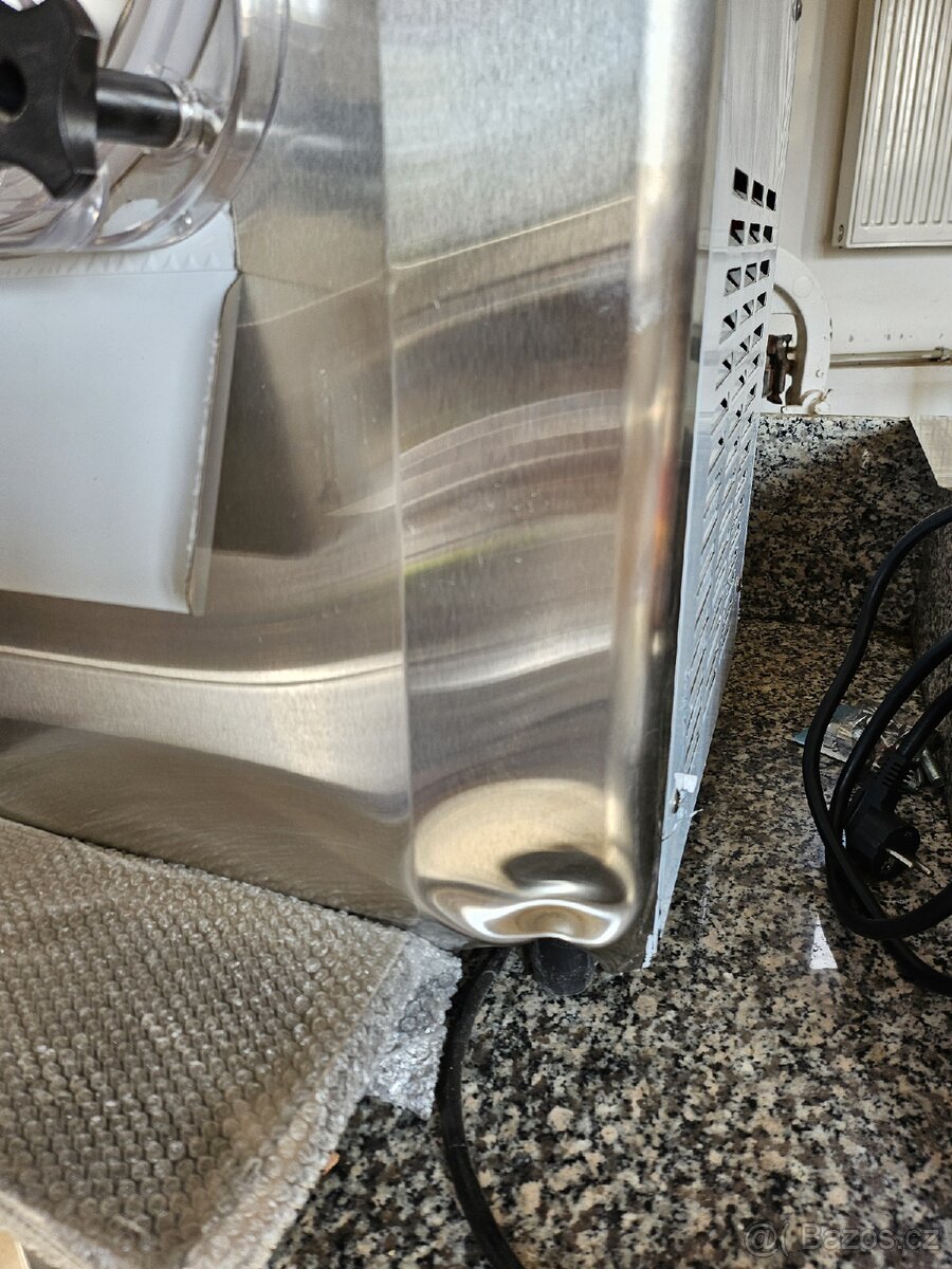 Nový výrobník zmrzliny YKF 618 - 3