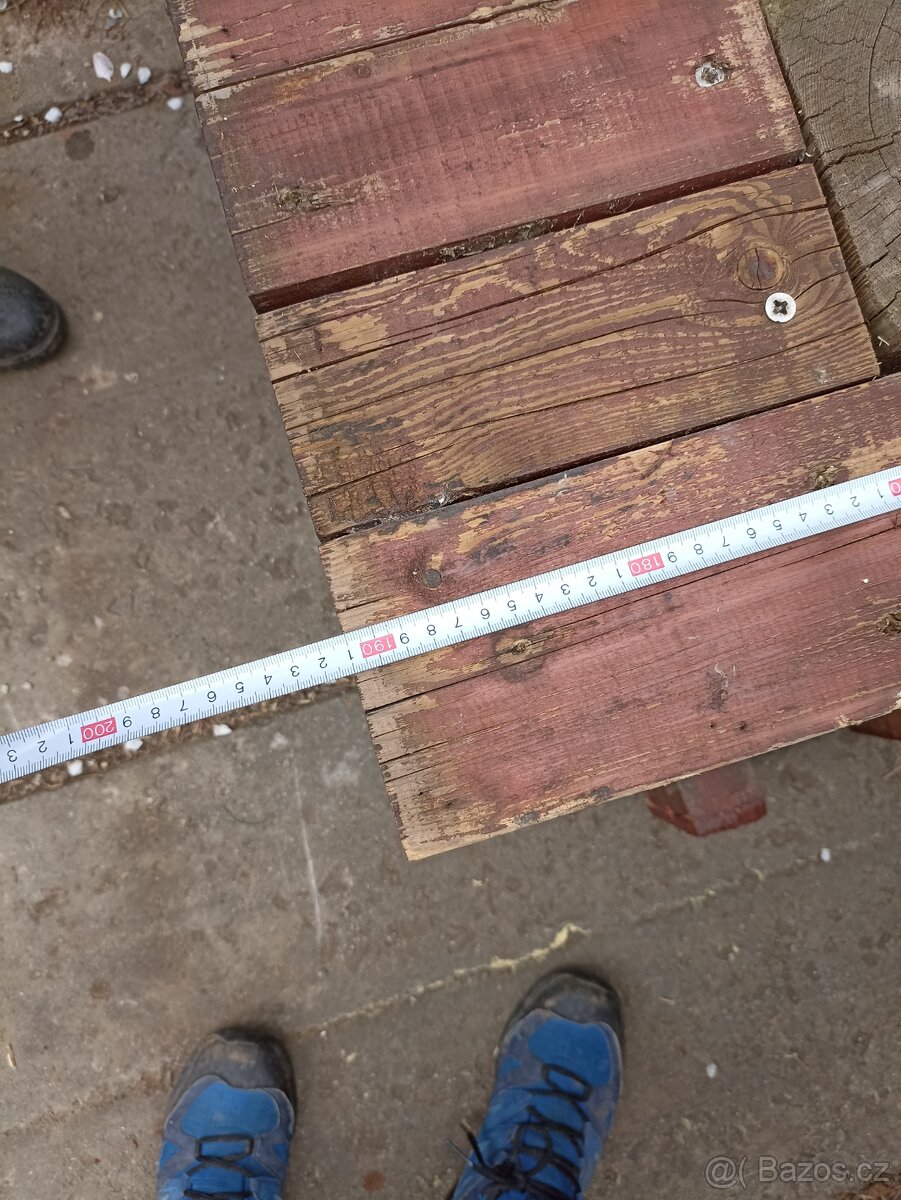 Dřevěná zahradní lavice a Dřevěný stůl - 3