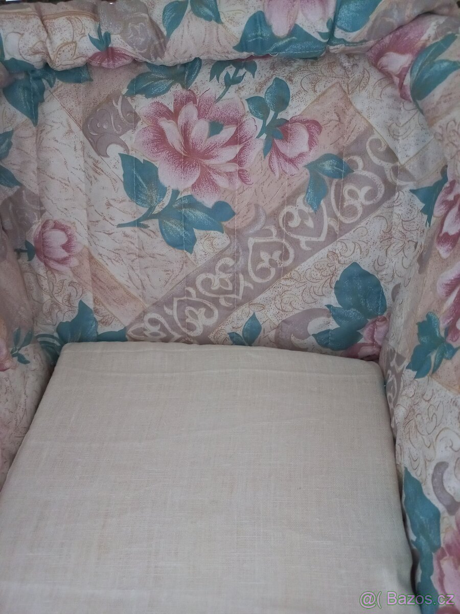 Proutěný retro kočárek - 3