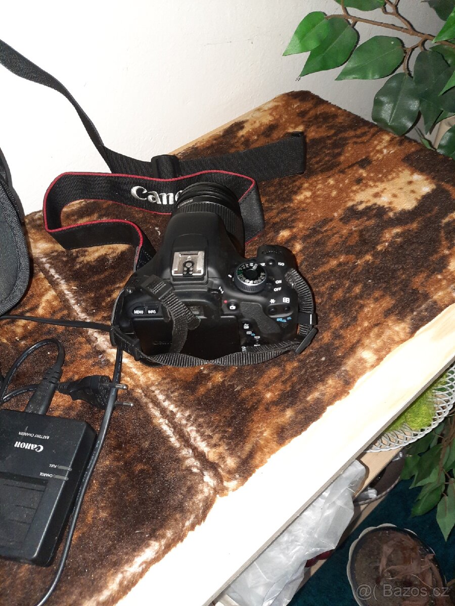 Prodám Canon - 3
