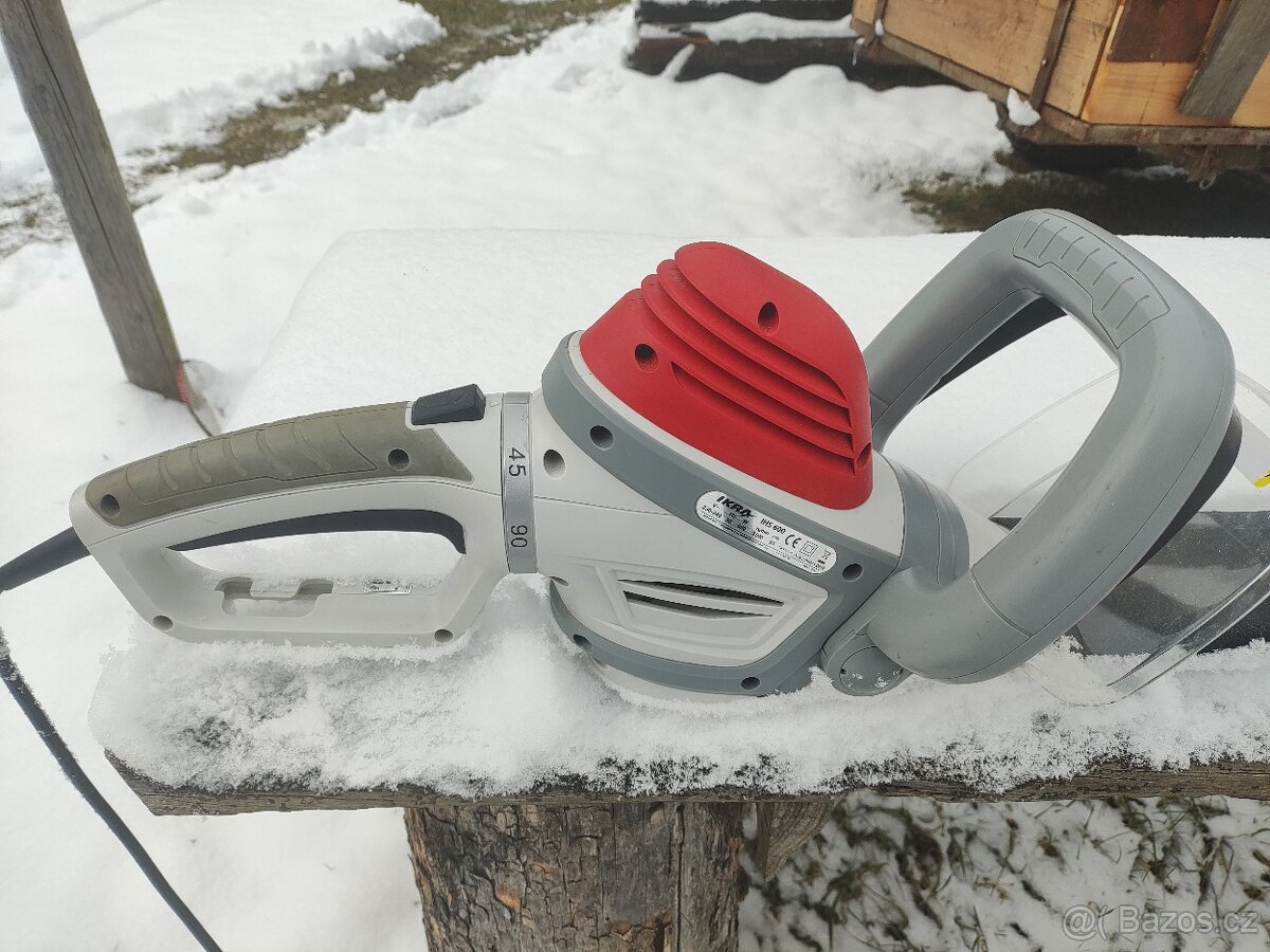 Elektricke nuzky na plot. - 3