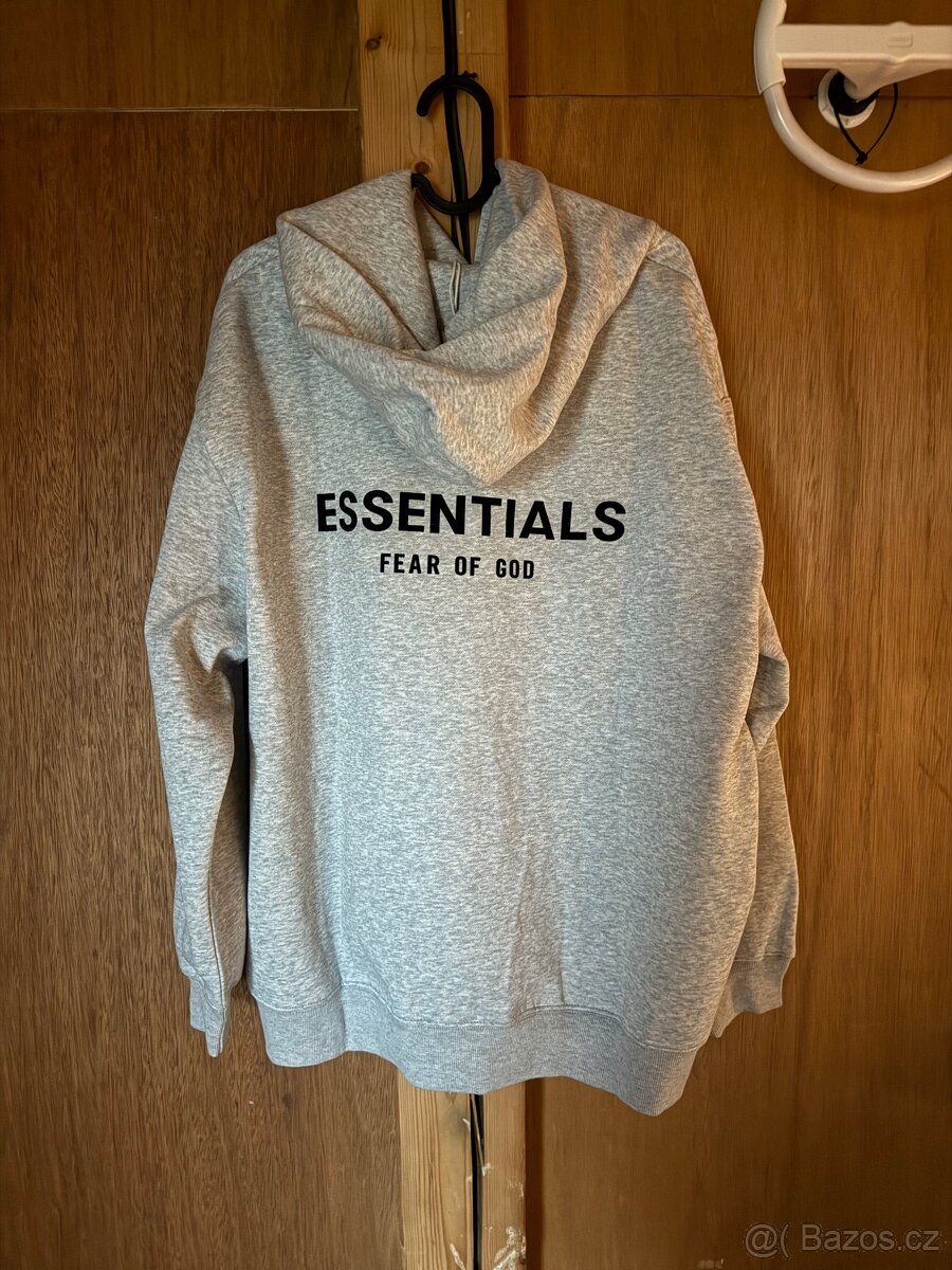Essentials mikina velikosti L - 3