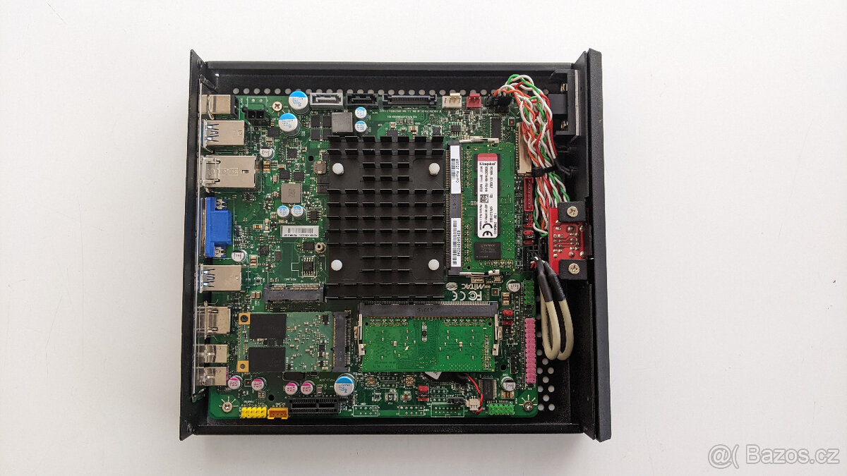 Mini PC MiTAC / J3160 / 4GB RAM / 128GB SSD / 2x SATA / PCIe - 3