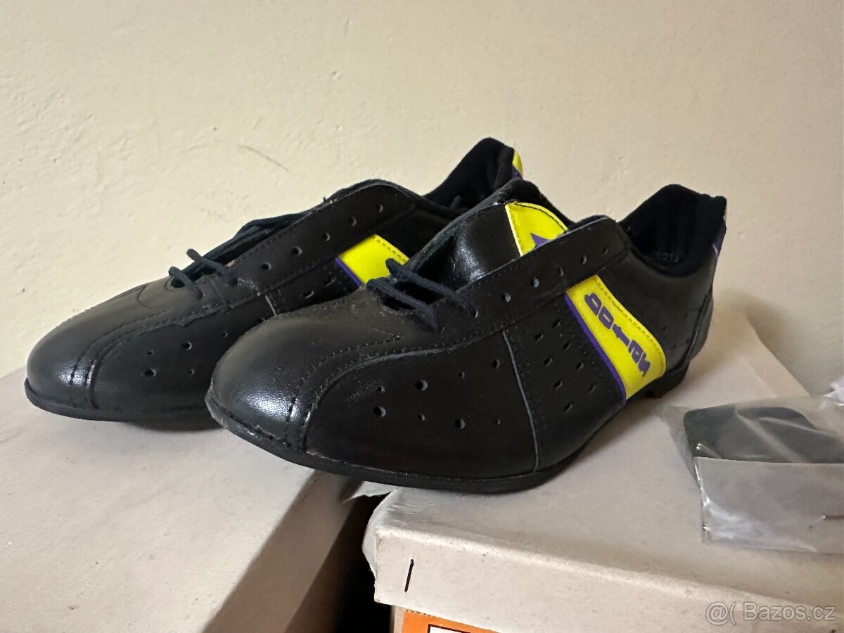 Botas tretry NOVÉ - 3