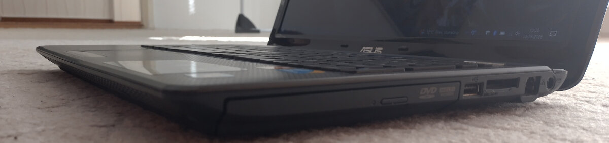 Asus K52JE - 3