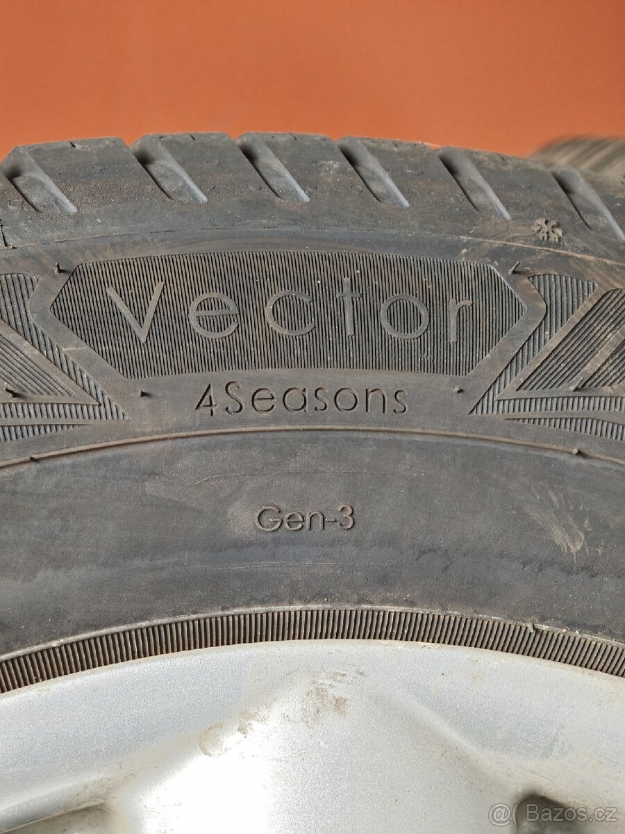 Pneu Goodyear celoroční nové - 3