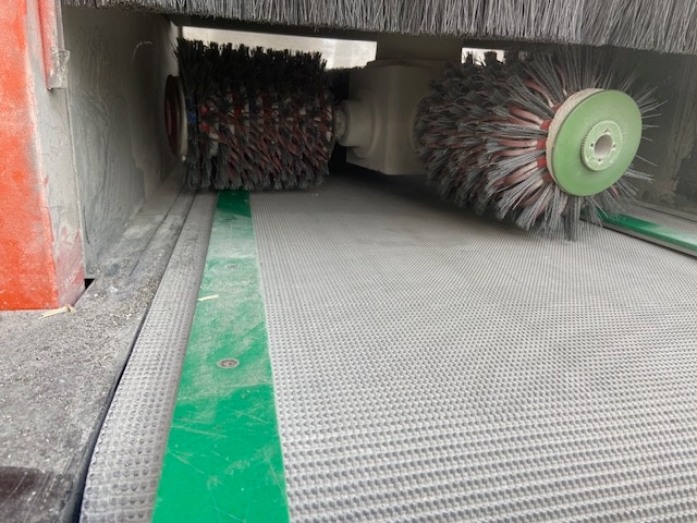 kartáčovací stroj Quickwood RO 800/1 - 3