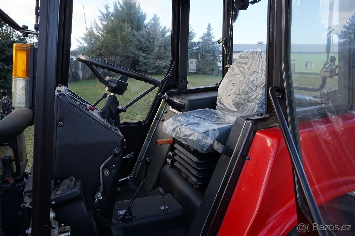 Traktor Belarus 320.4, Bělorus - 3