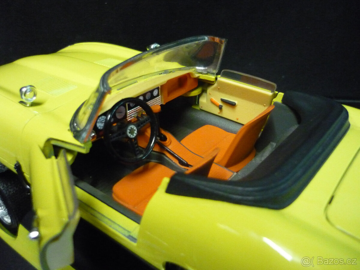 Jaguar E Type Cabriolet žlutý Bburago 1/18 - 3