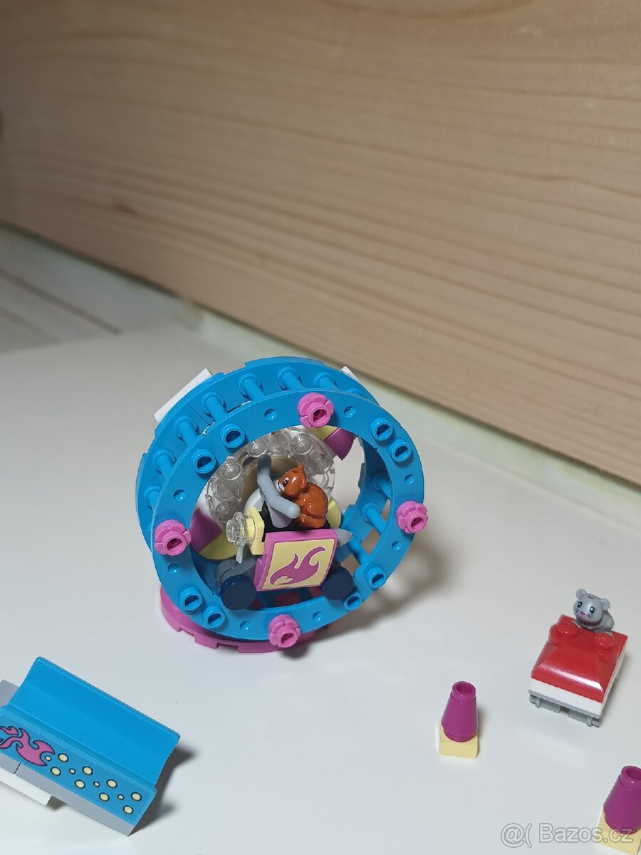 Lego friends Hřiště pro Oliviiny křečky - 3