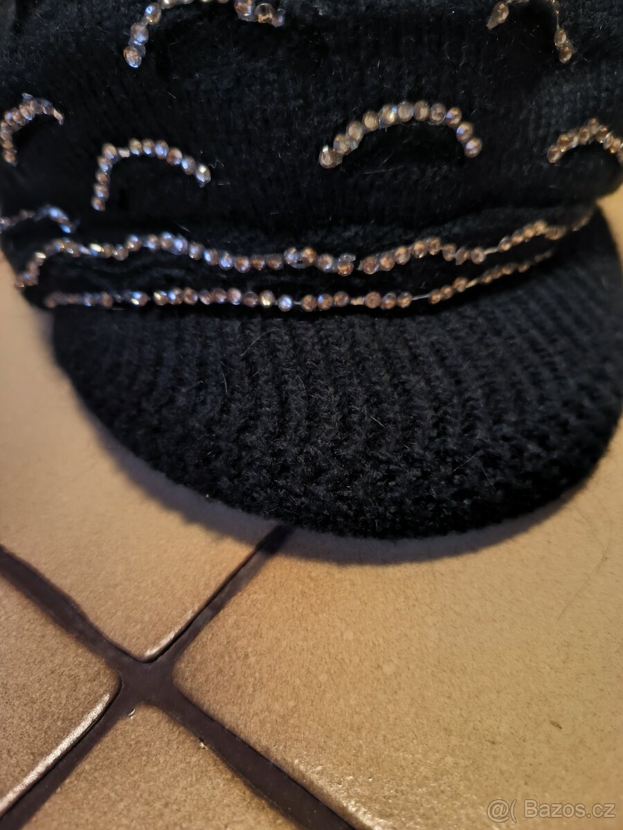 Dámská zimní čepice - 3