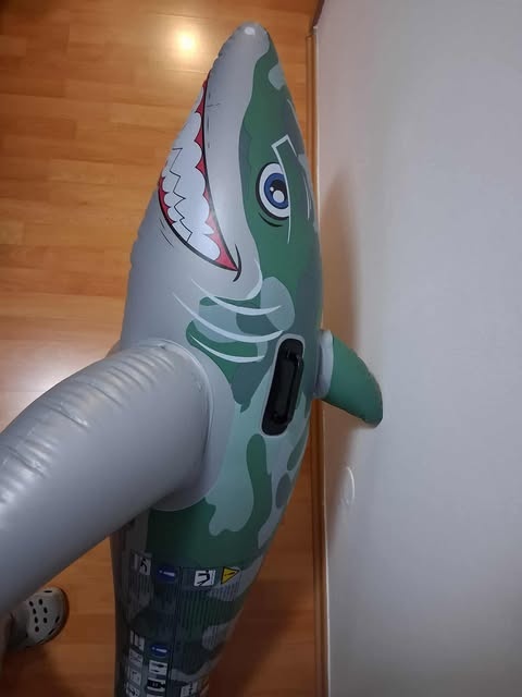 Nafukovací žralok - 3