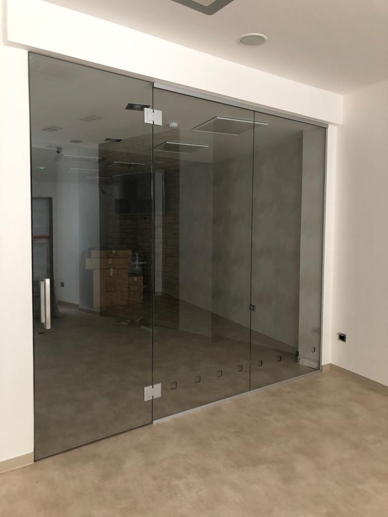 DVEŘE SKLENĚNÉ VÝROBCE JAP - 3