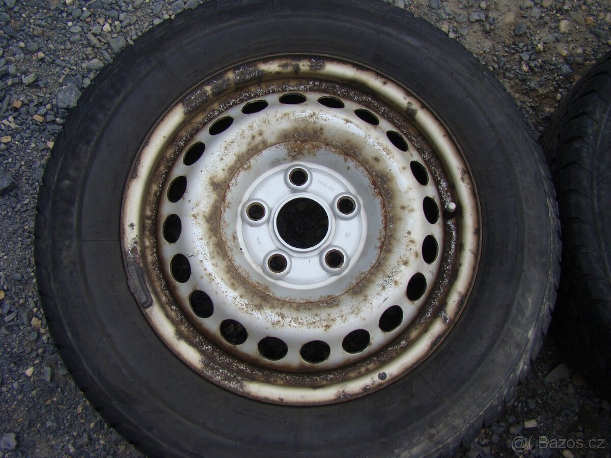 Sada 16" plechových disků 5x120 + zimní pneu Bridgestone - 3