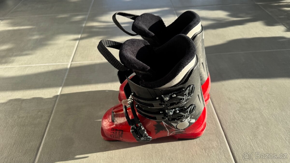 PRODÁM DĚTSKÉ LYŽÁKY ATOMIC 21/21,5 257mm - 3