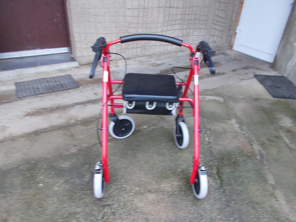 invalidní chodítko - 3