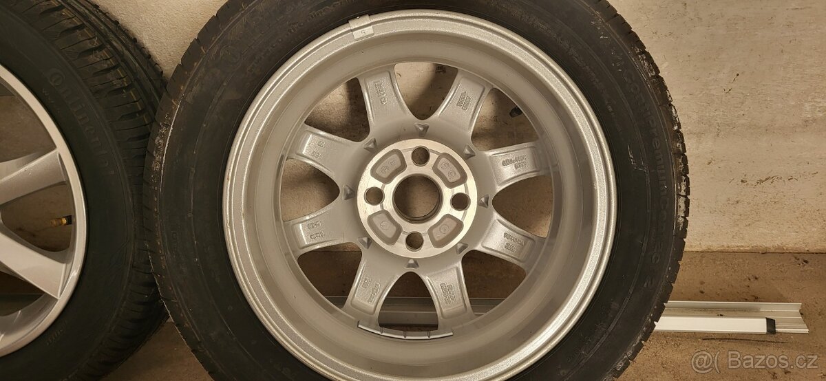 Prodám 3 ks disků včetně pneu 155/65 R14 - 3