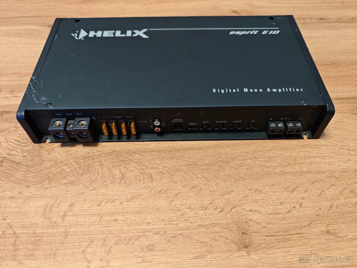 Zesilovač do auta Helix E10 - 3