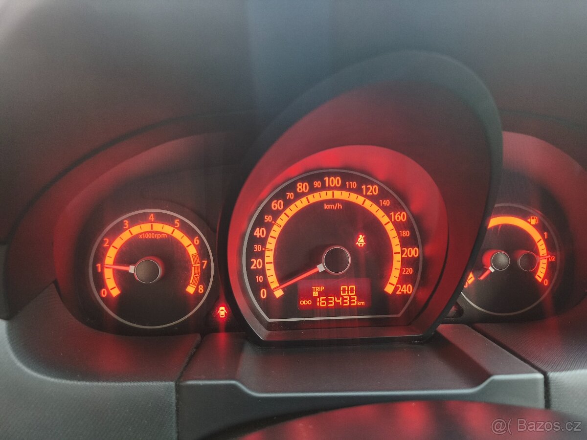 Kia Ceed 1.4 (2010) - 3