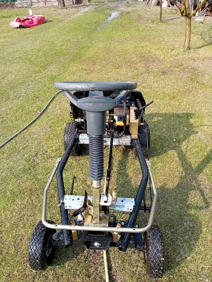 Traktůrek na náhradní díly - 3