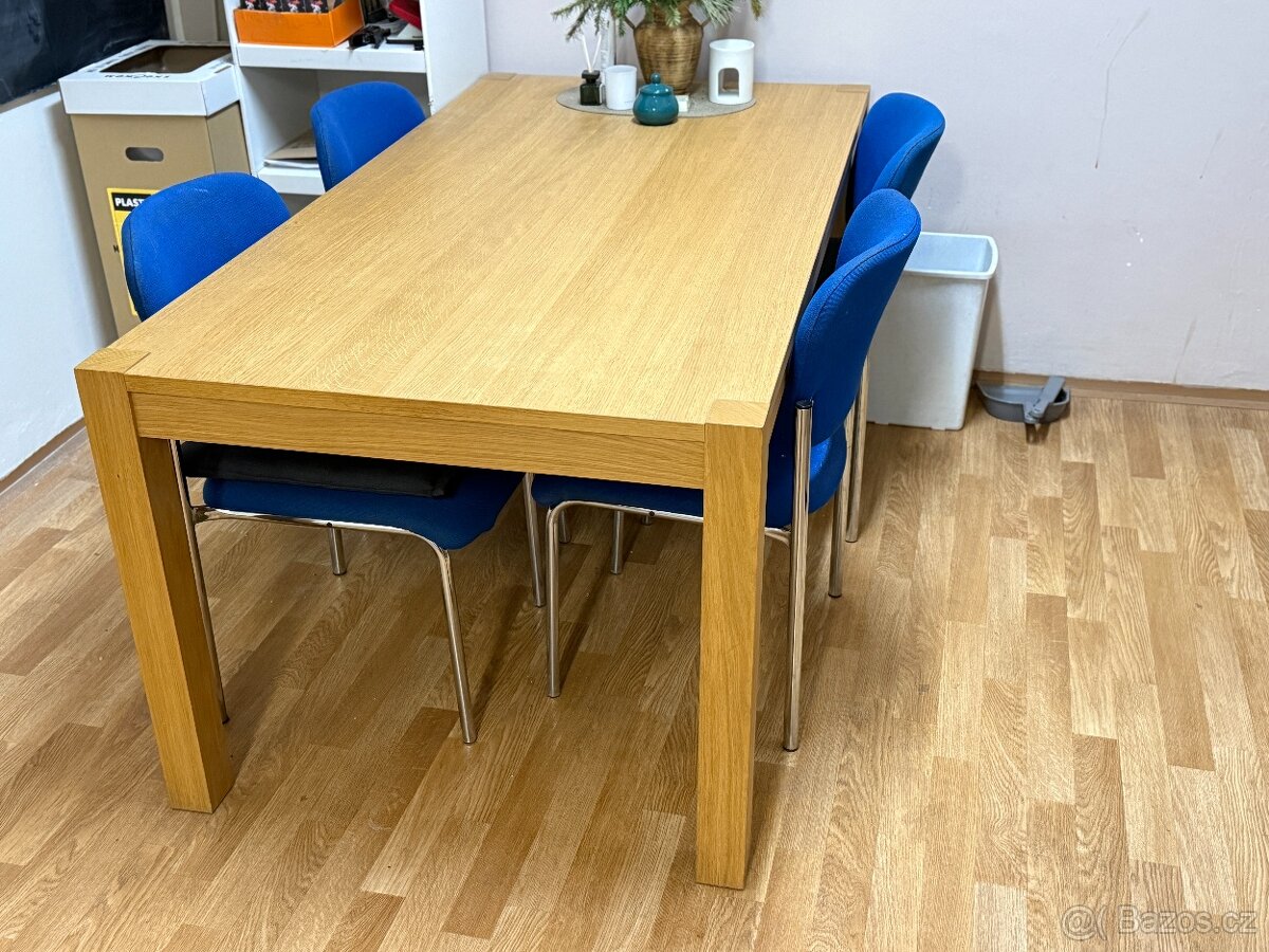 Dubový jídelní stůl - 3