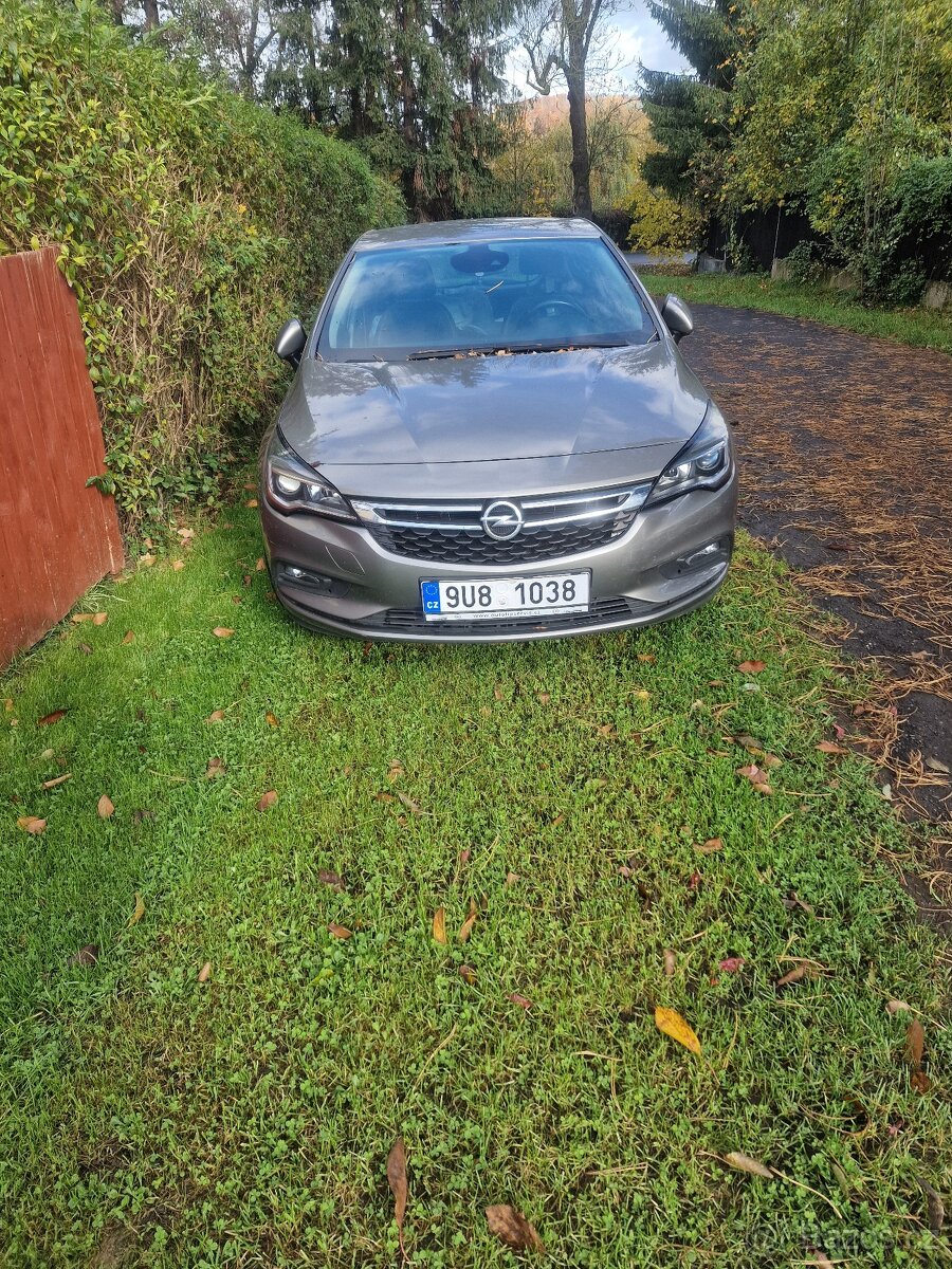 Opel Astra K hatchback 2017 Hnědá - 3