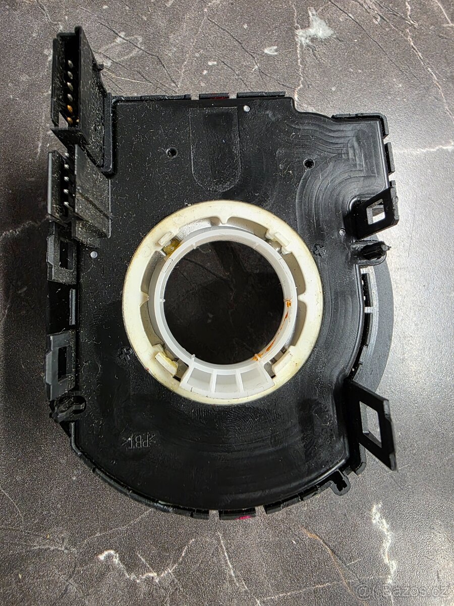 VW Transporter T6 kroužek pod volant - 3