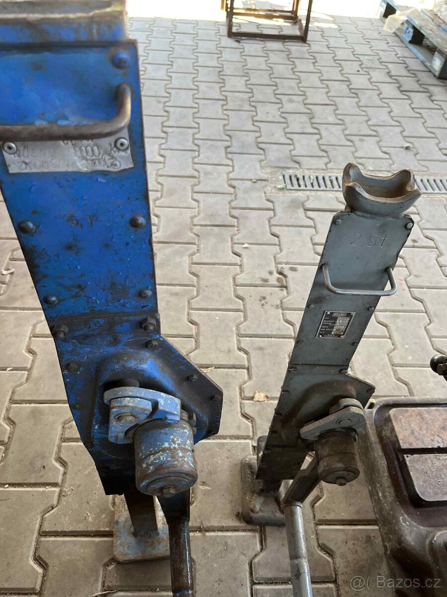 Hřebenový zvedák - 3