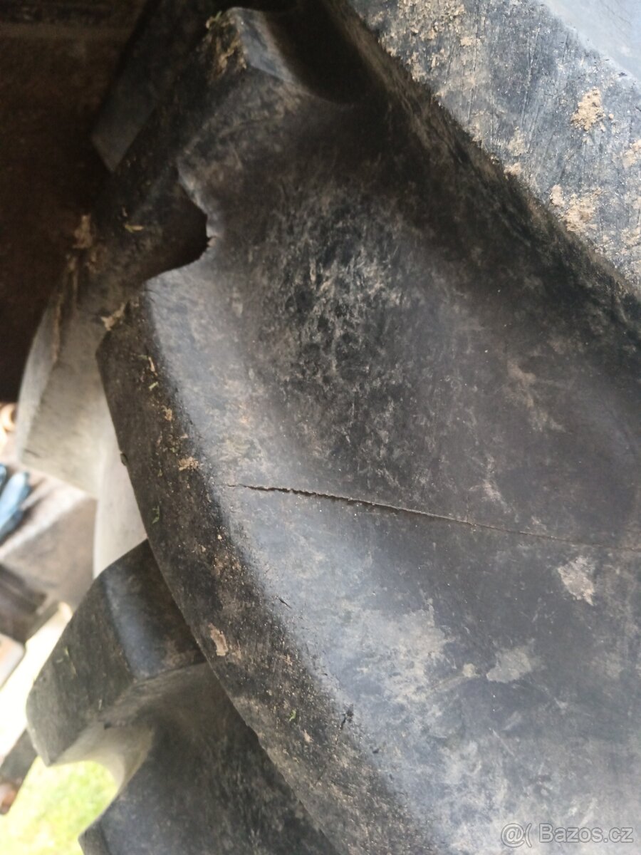 16,9-30 KOMPLETNÍ OBUTÁ KOLA NA ZETOR - 3