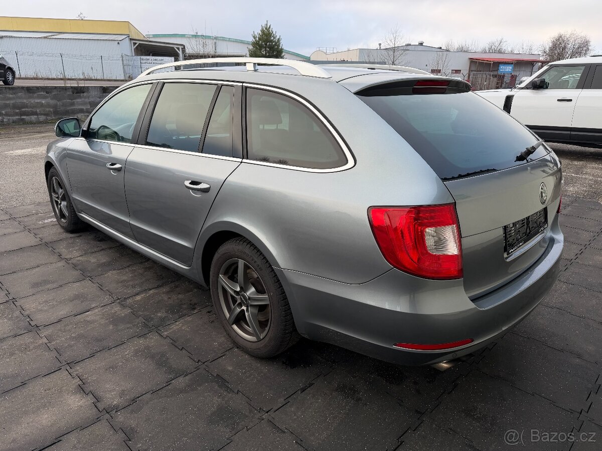 Škoda Superb 2.0TDi 125kW bi-xenon, tažné, nová STK, rozvody - 3