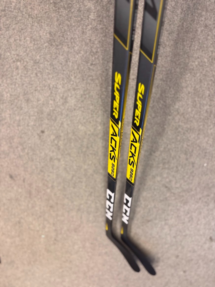 HOKEJKA CCM SUPERTACKS 9260 flex 65/29 - 3