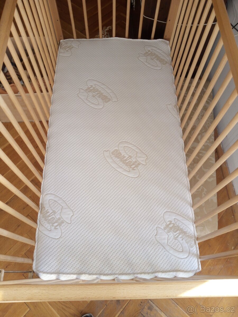 Dětská postýlka s matrací - 3