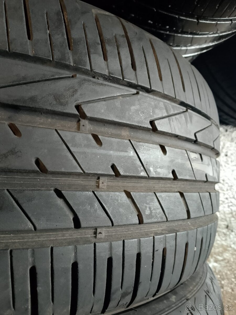 235/50/19 99v Hankook - letní pneu 2ks - 3