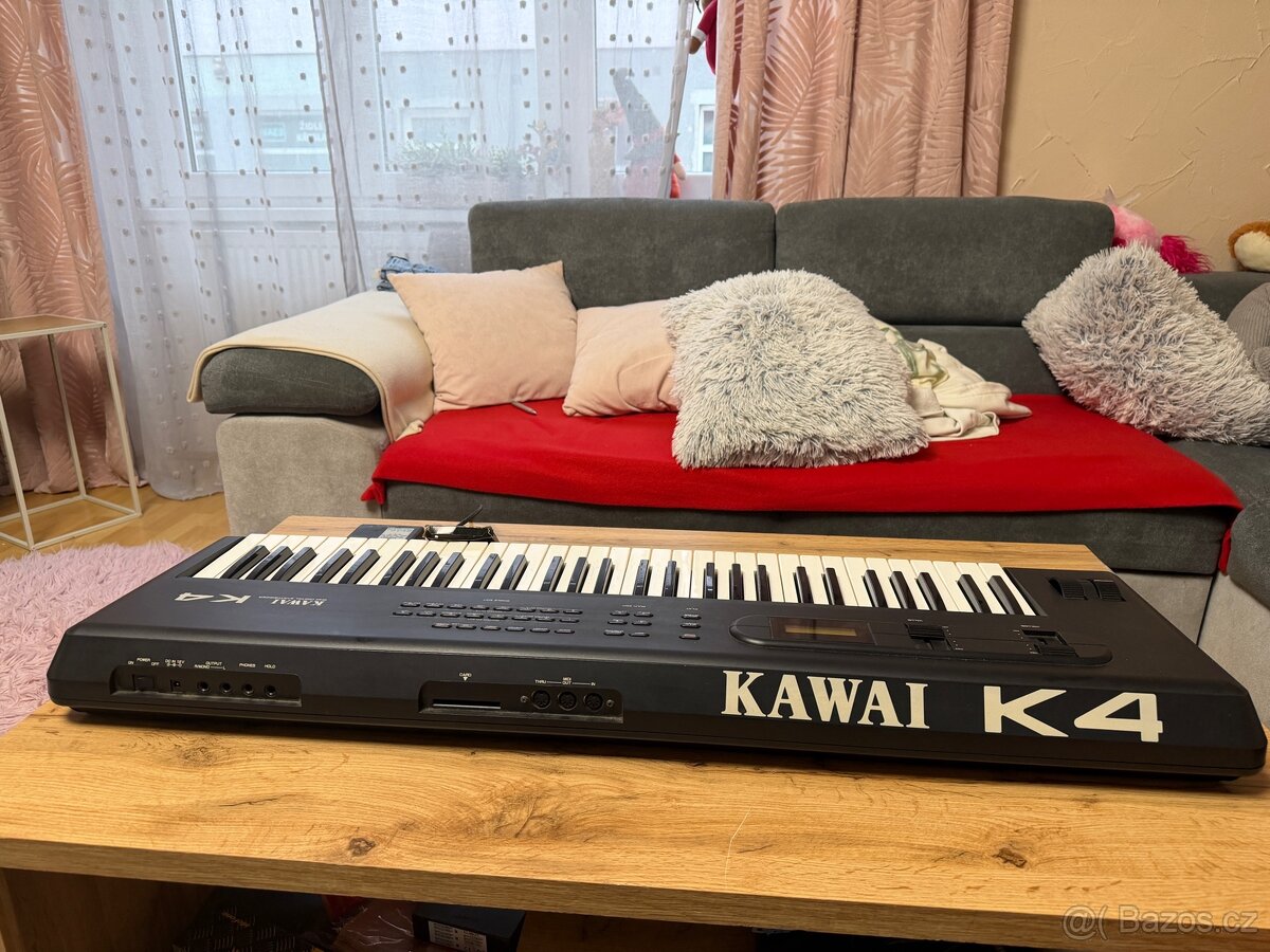 KAWAI K4 - 3