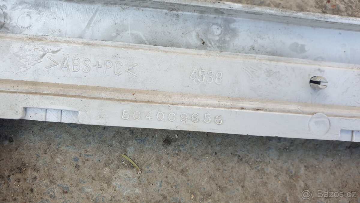 Kryt na autoradio 504009656 - 3