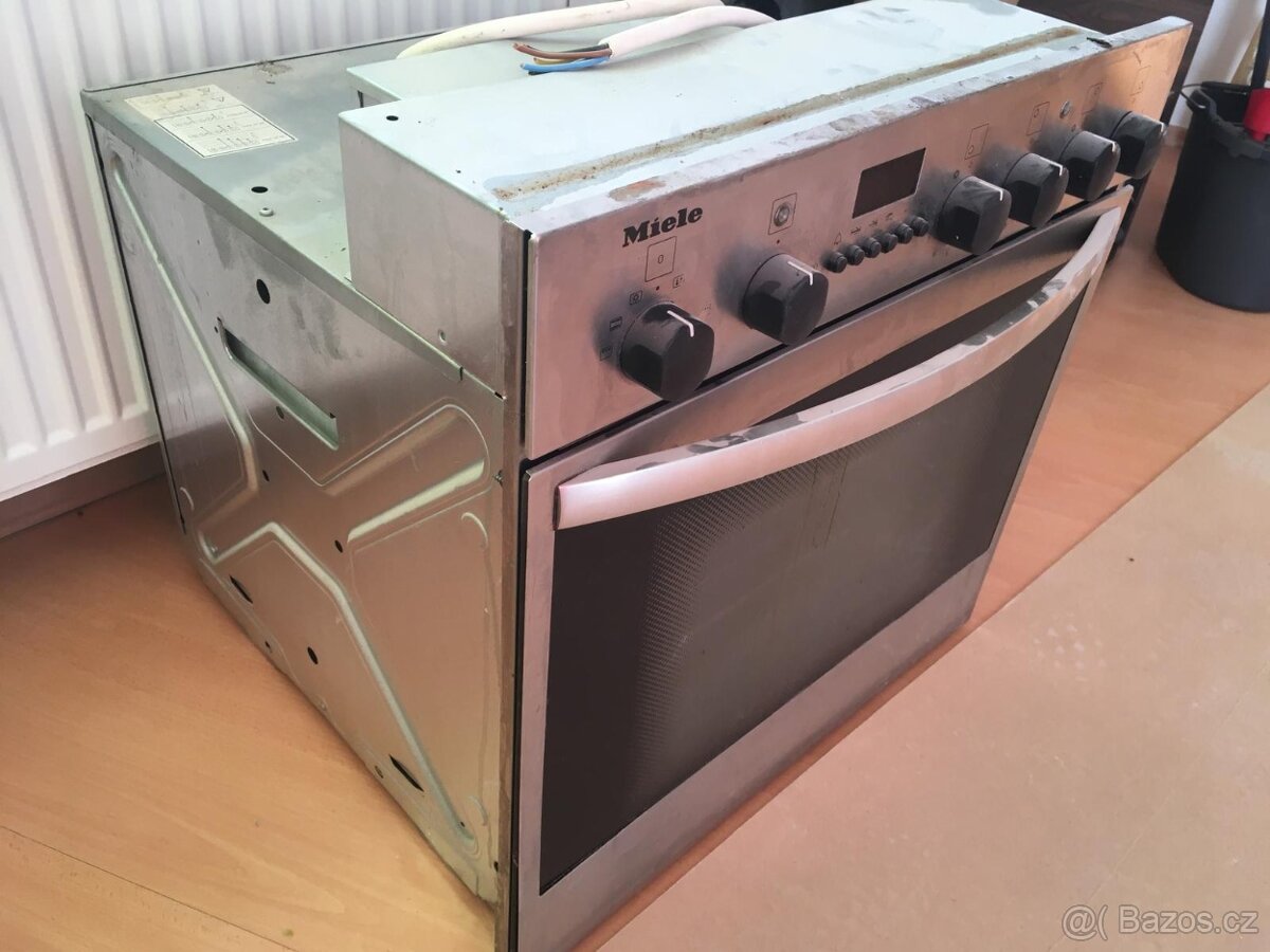 MIELE trouba - 3