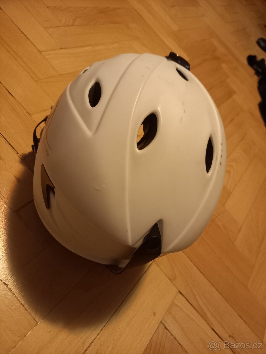 Dámská přílba - 3
