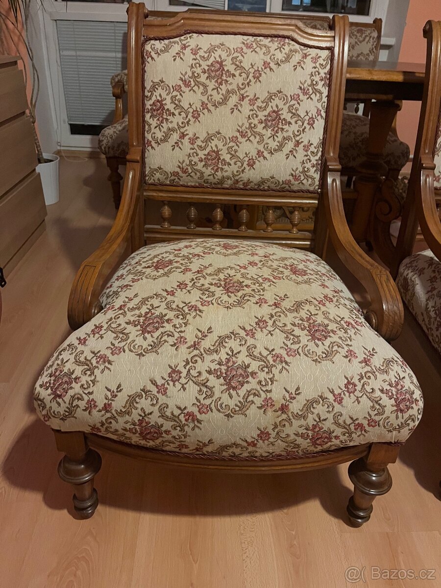 Starožitný nábytek - 3