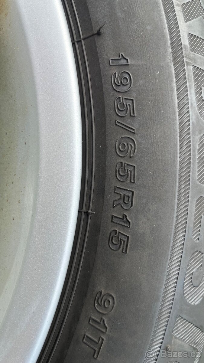 Sada 4 ks orig. VW disku včetně zimního pneu - 3