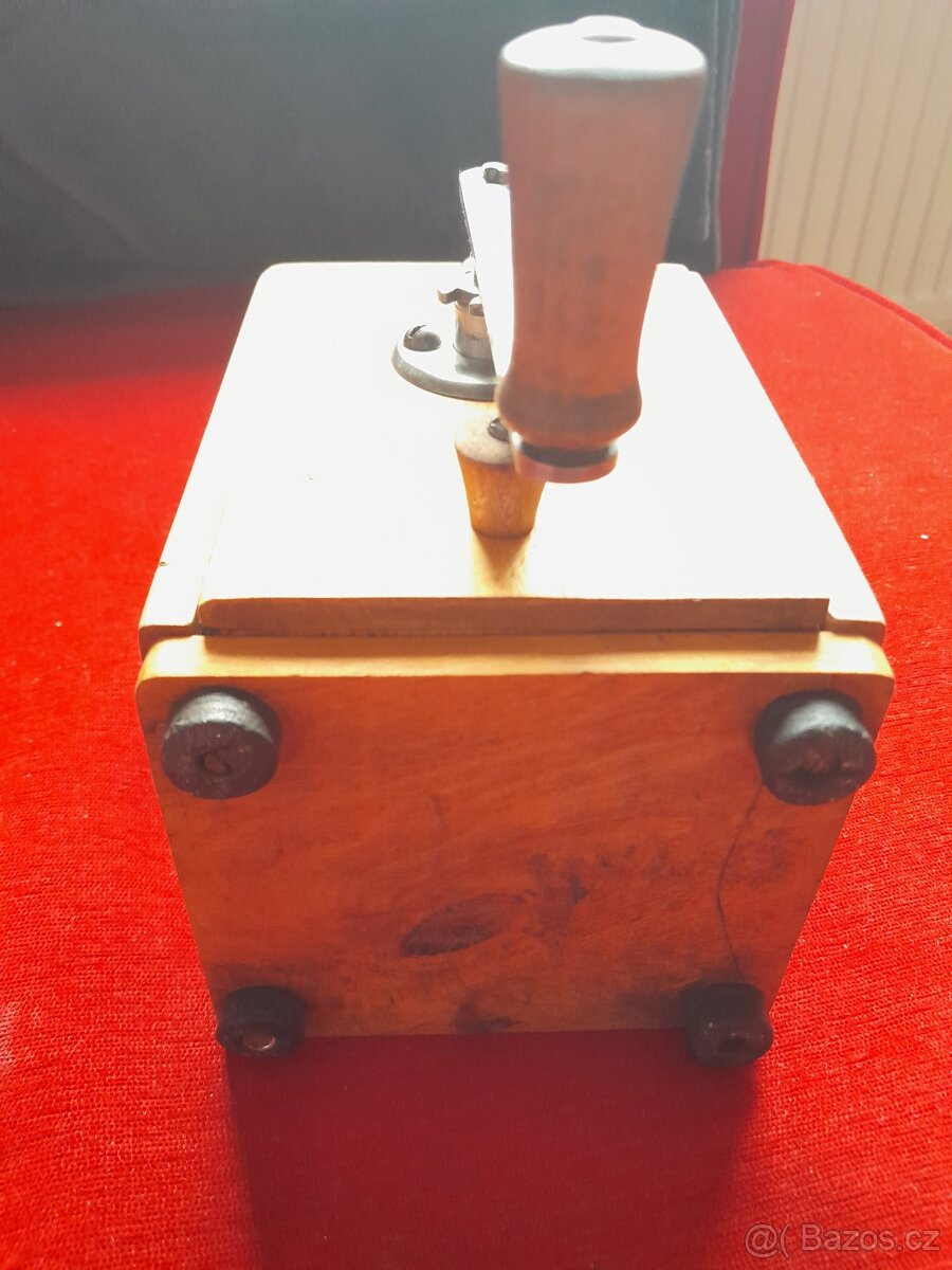 Mlýnek na kávu - 3