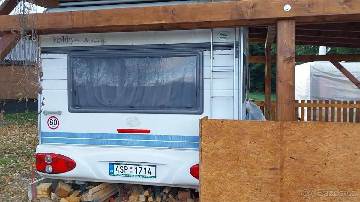 Karavan s přístřeškem - 3